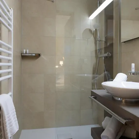 Kaernten מלון קרומפנדורף