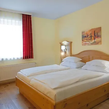 Hotel Kärnten 4*
