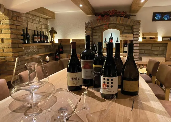 מלון Kaernten 4*